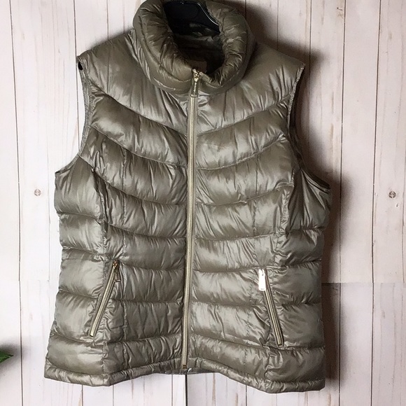 Calvin Klein Jackets & Blazers - Calvin Klein Soft Metallic Gold Puffer Vest
